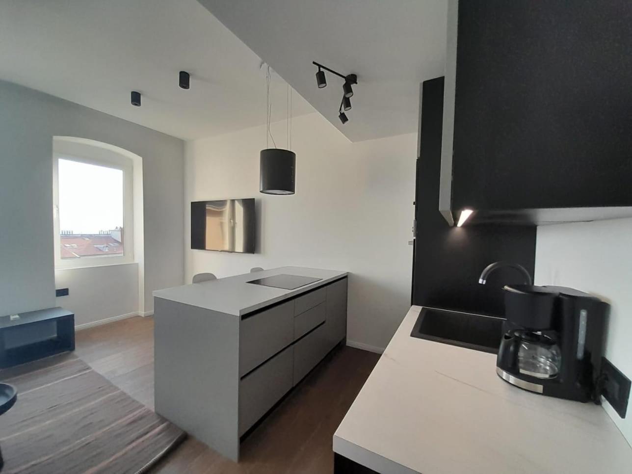 Jadabell 1 & 2 With Sea View Rijeka Exterior foto